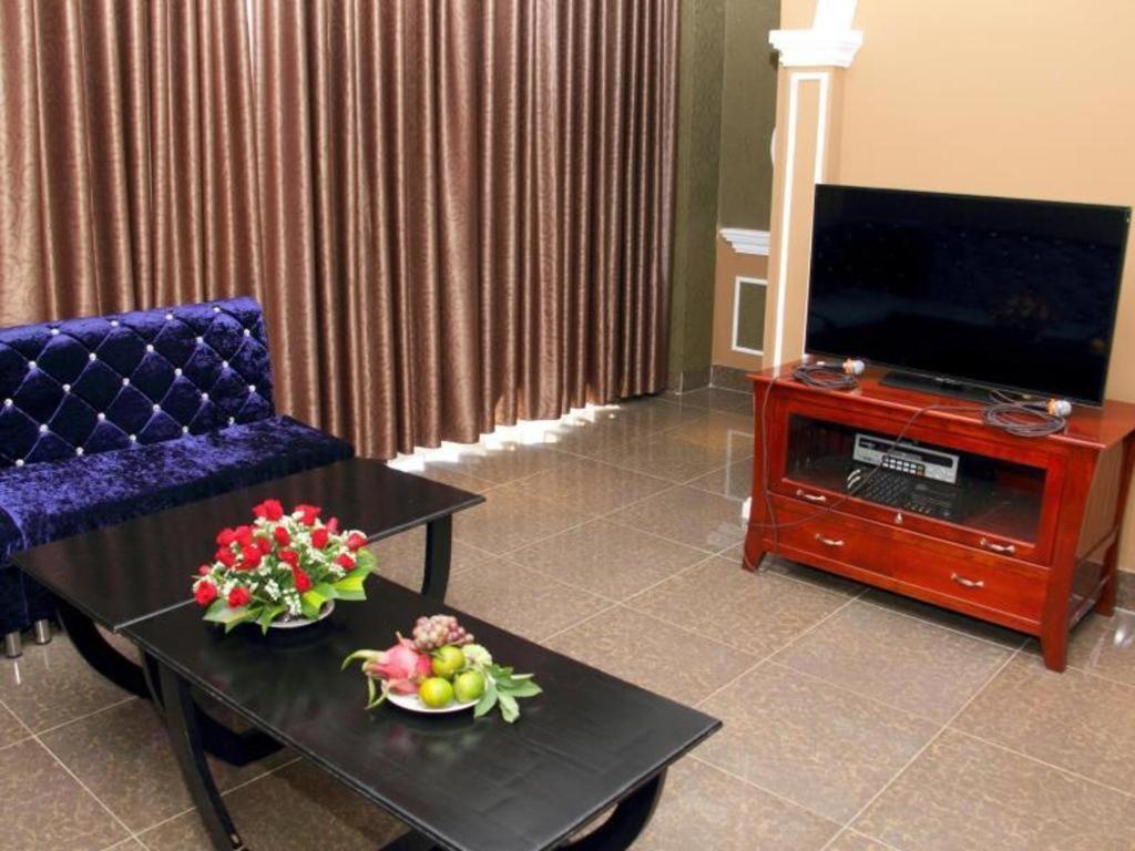 Tran Vinh Hotel Bac Lieu Esterno foto