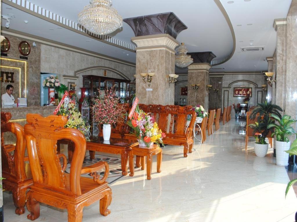 Tran Vinh Hotel Bac Lieu Esterno foto