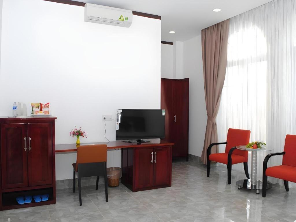 Tran Vinh Hotel Bac Lieu Esterno foto