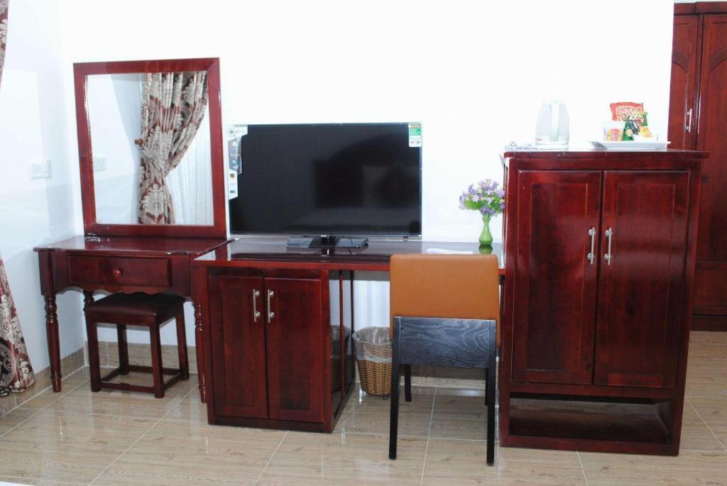 Tran Vinh Hotel Bac Lieu Esterno foto