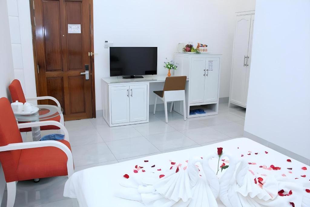 Tran Vinh Hotel Bac Lieu Esterno foto